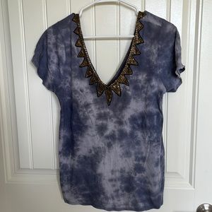 GRYPHON deep V tie dye tee with gold sequin and embroidery detail size L EUC
